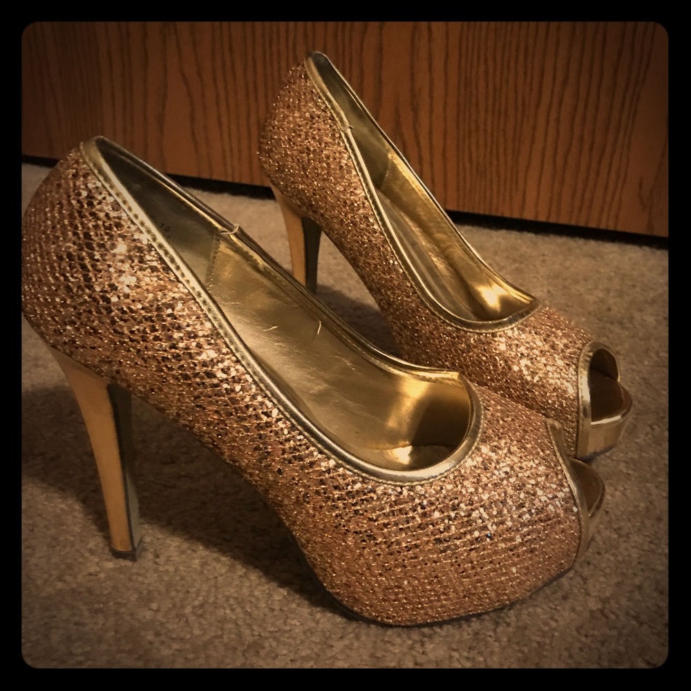 Damita K Gold glitter High Heels Size 8